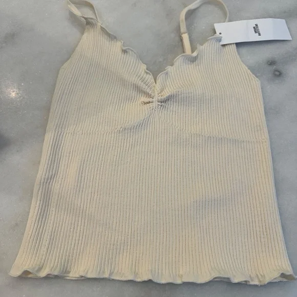 NWT Urban Outfitters Out From Under Seamless Ribbed Aurelia Cami - IVORY. XS/S - Picture 3 of 5